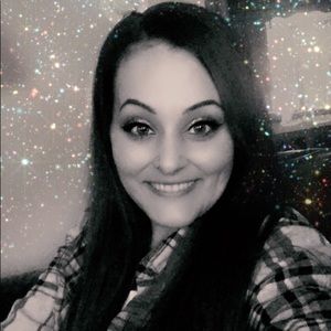 Meet your Posher, Monica